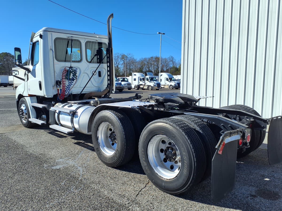 2021 Freightliner/Mercedes NEW CASCADIA PX12664 291701