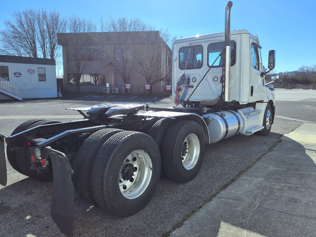 2021 Freightliner/Mercedes NEW CASCADIA PX12664 291701