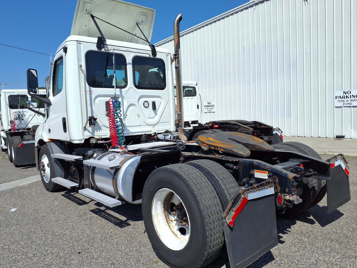 2020 Freightliner/Mercedes NEW CASCADIA 116 291840