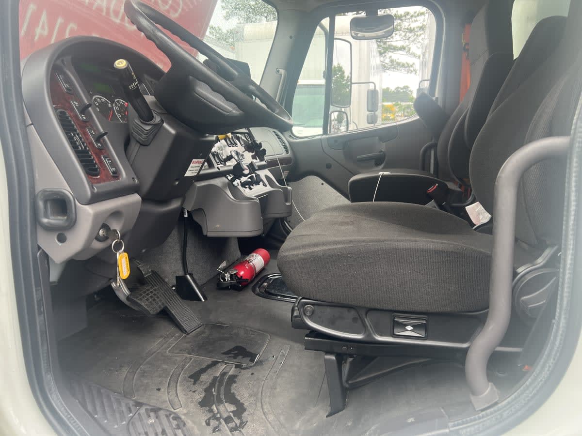 2020 Freightliner M2 106 291976