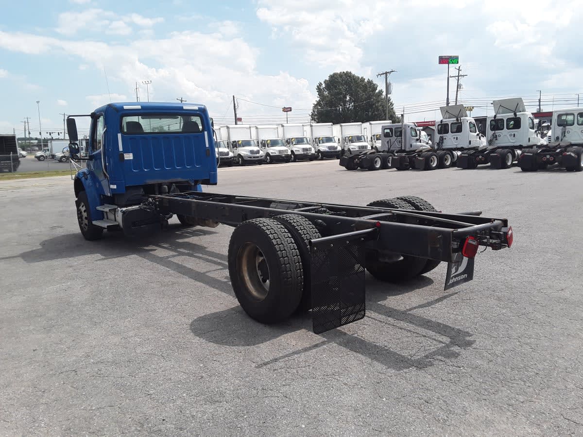 2020 Freightliner M2 106 in La Vergne, TN — photo 6