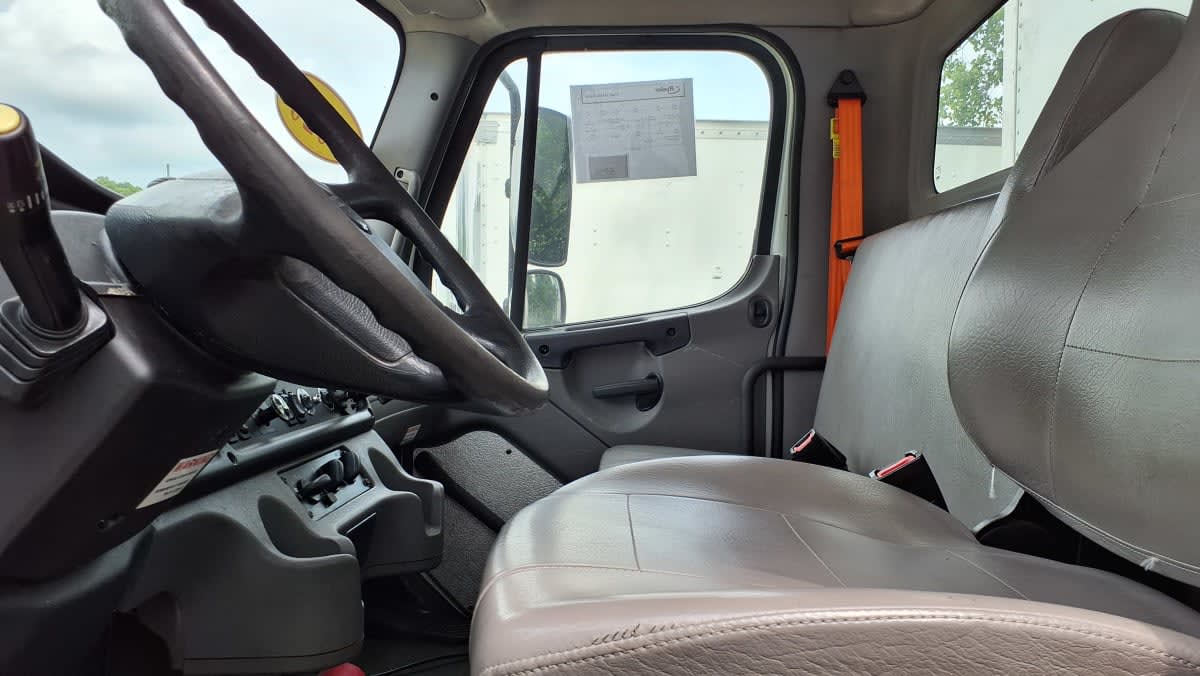 2020 Freightliner/Mercedes M2 106 292286