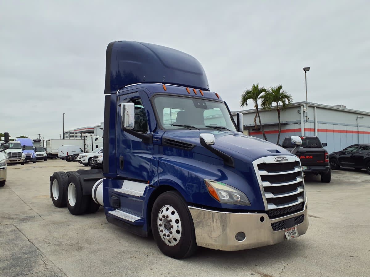 2020 Freightliner - image 3