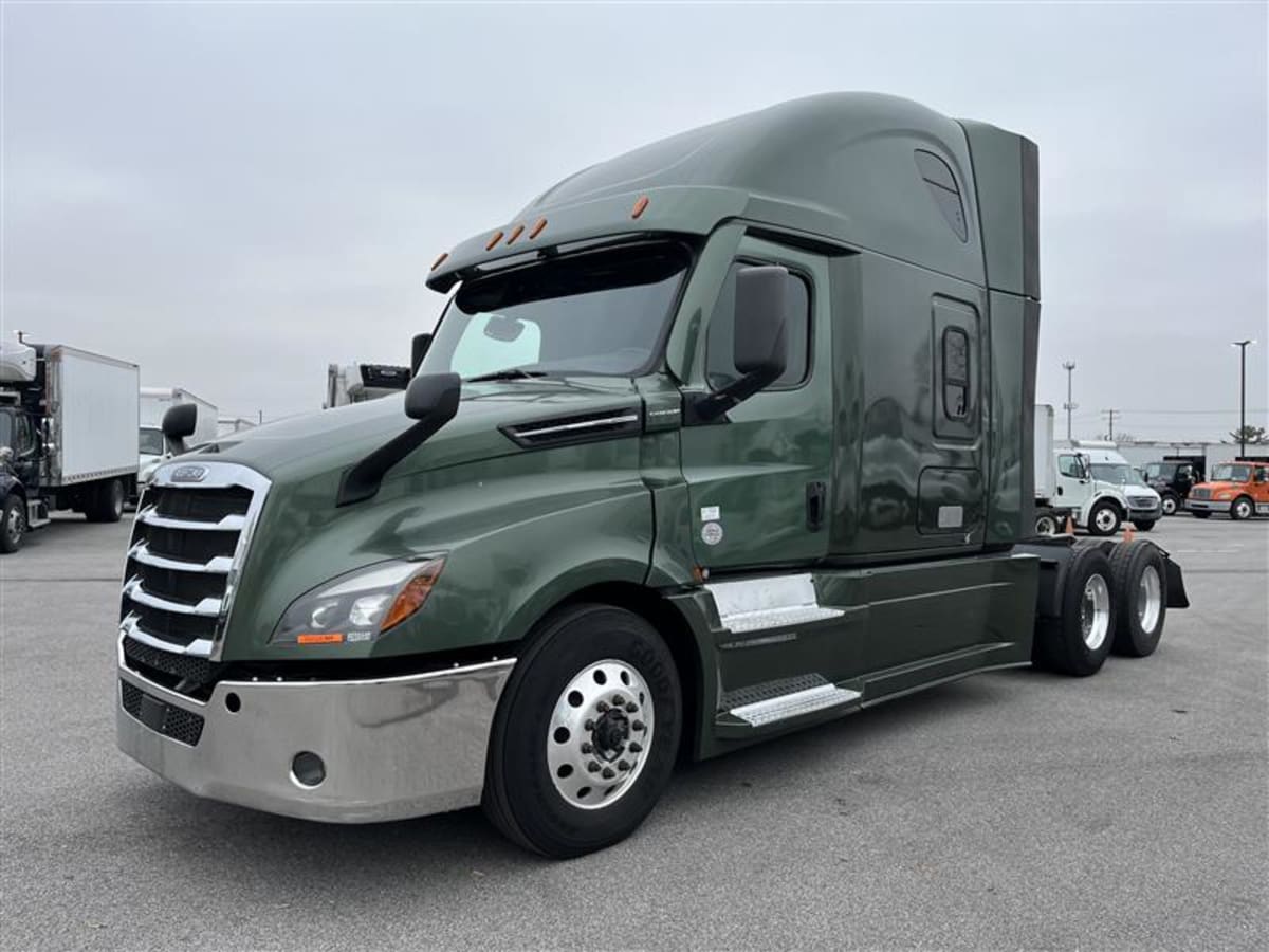 2021 Freightliner - image 1