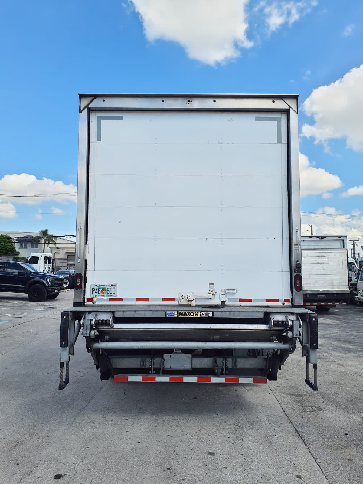2020 Freightliner/Mercedes M2 106 293040