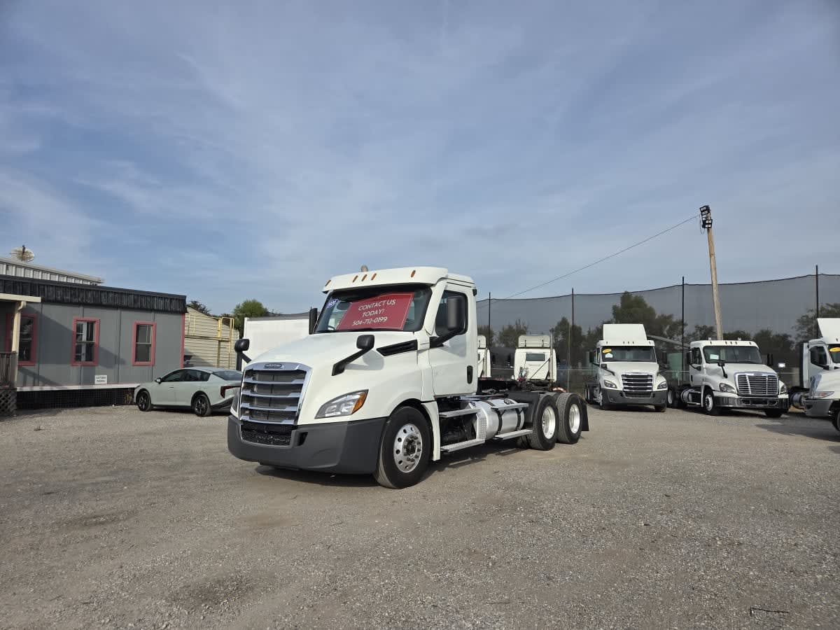2020 Freightliner - image 1