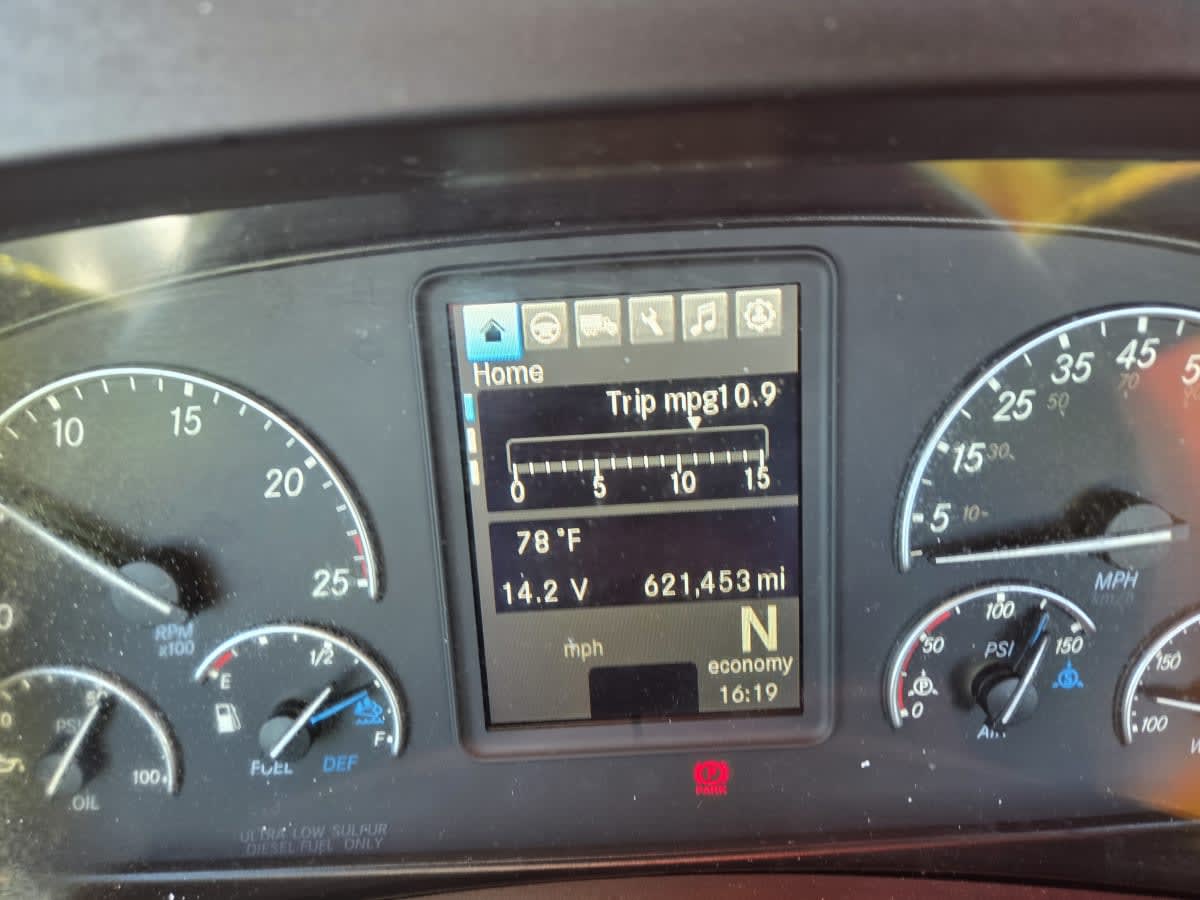 2020 Freightliner - image 10