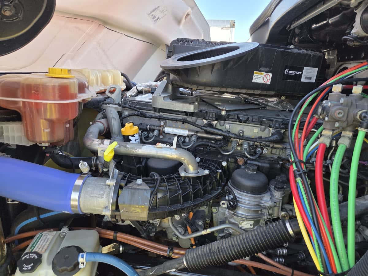 2020 Freightliner - image 8