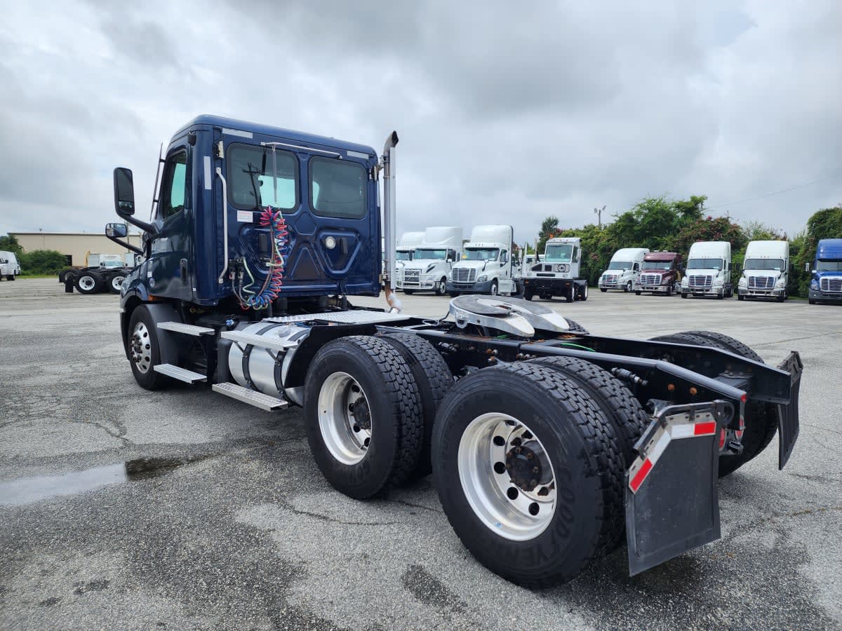 2021 Freightliner/Mercedes CASCADIA PX11664ST 293334