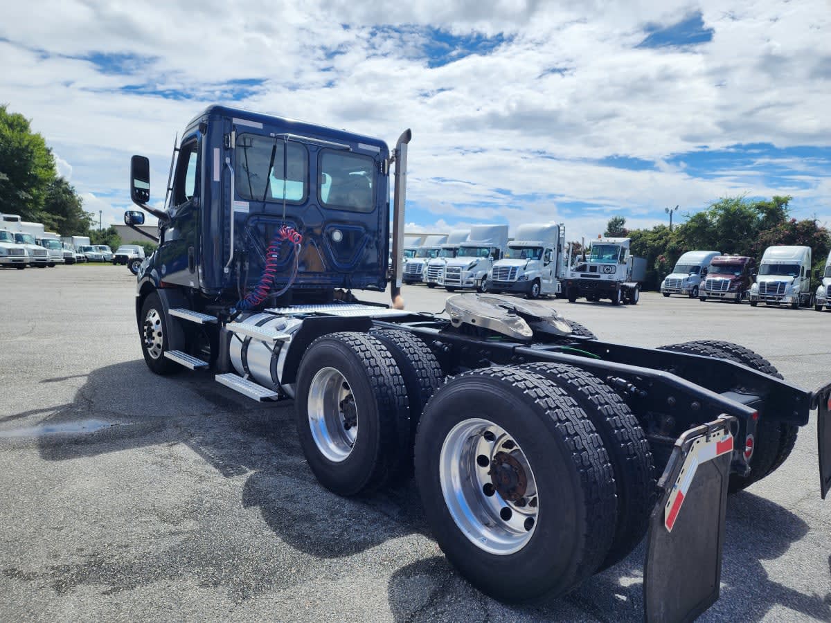 2021 Freightliner - image 6