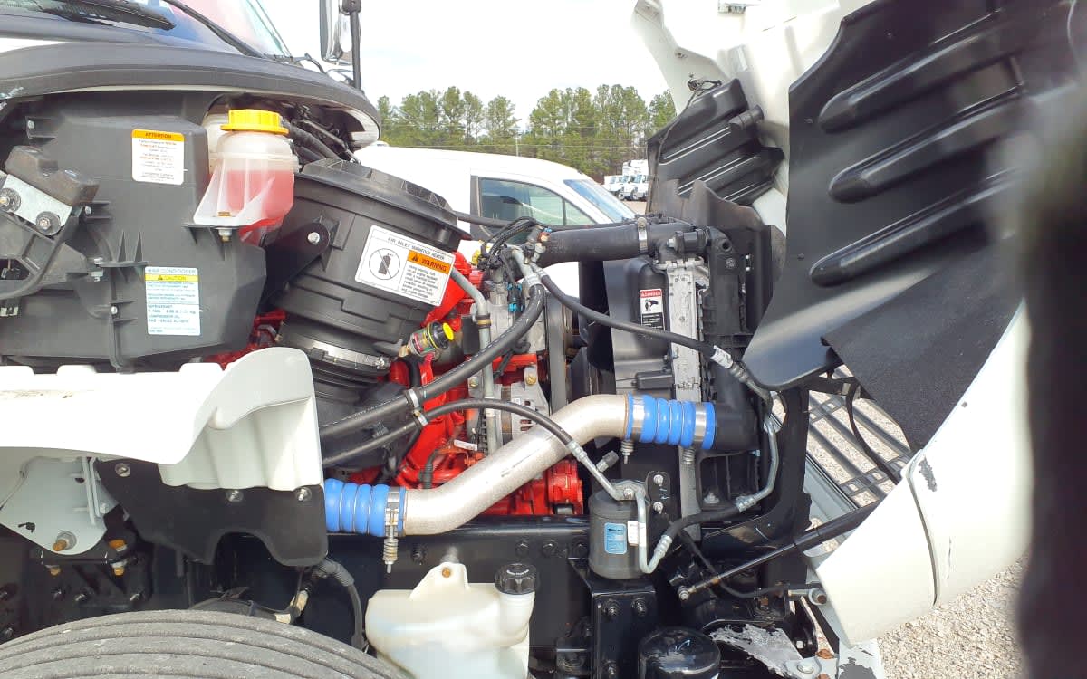 2020 Freightliner M2 106 - image 10