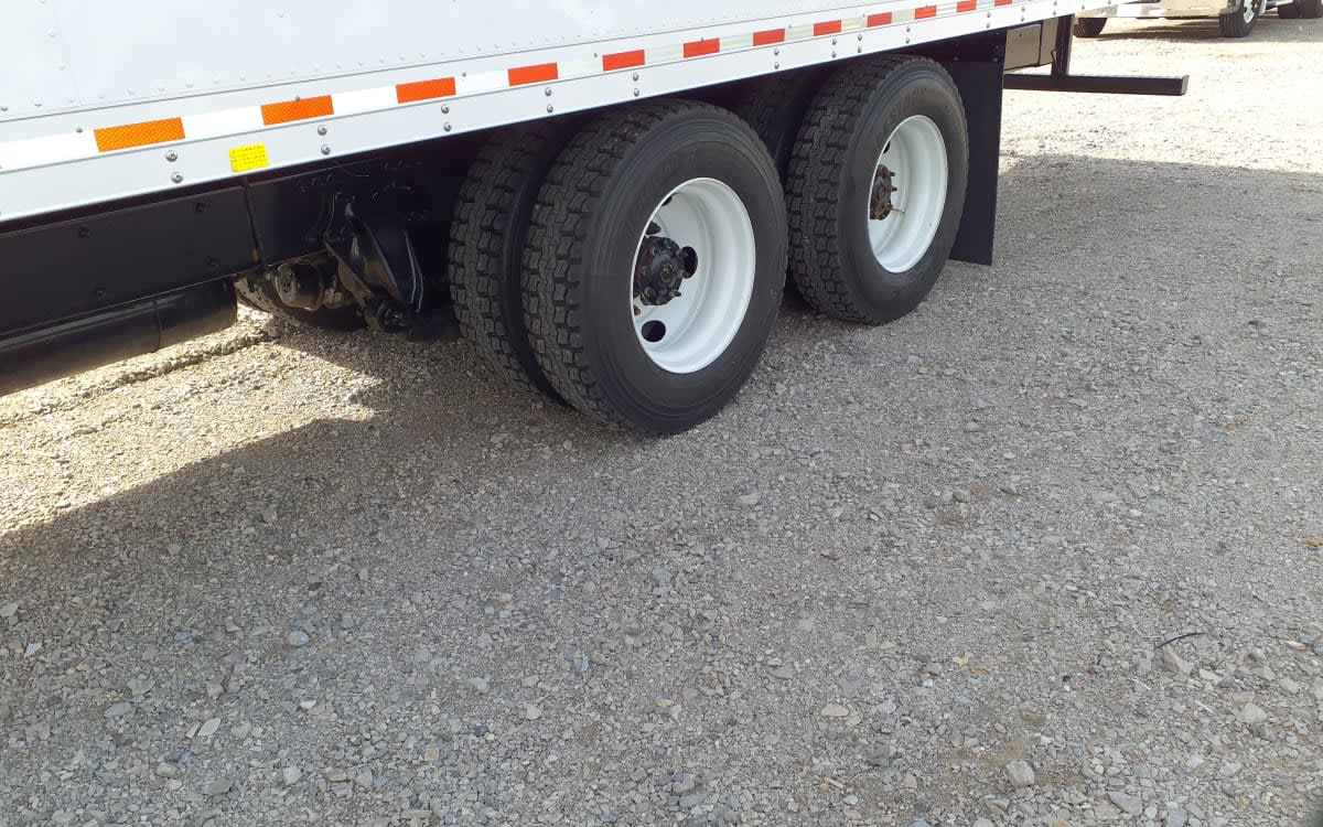 2020 Freightliner M2 106 - image 15