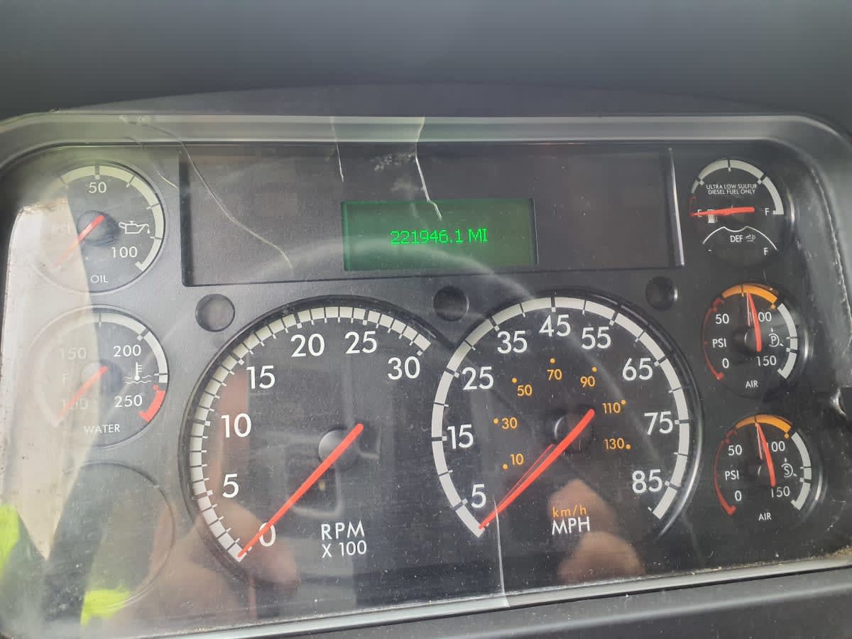 2021 Freightliner/Mercedes M2 106 294101