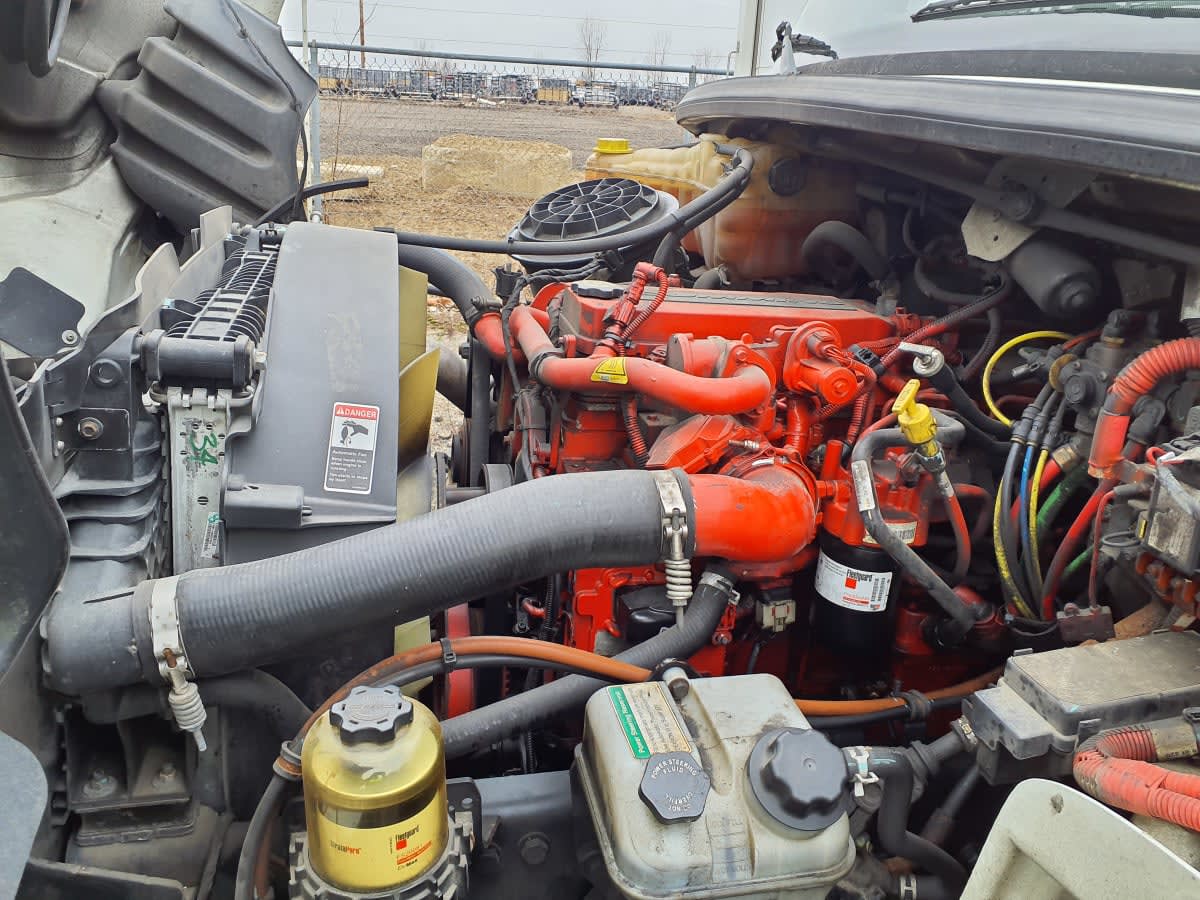 2021 Freightliner/Mercedes M2 106 294101