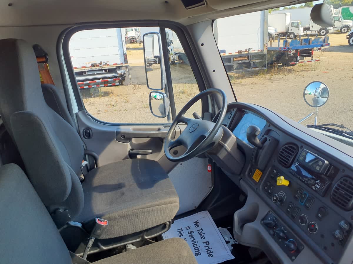 2021 Freightliner/Mercedes M2 106 294129