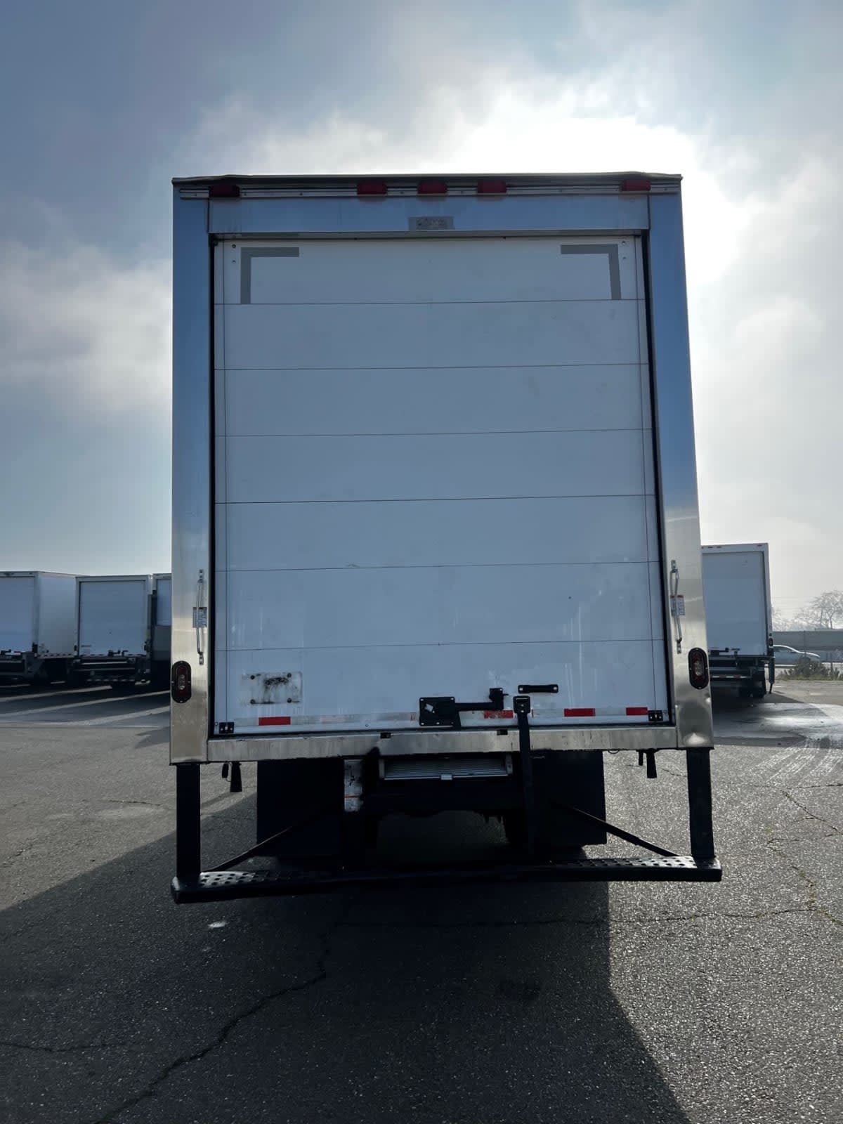 2020 Freightliner M2 106 - image 5