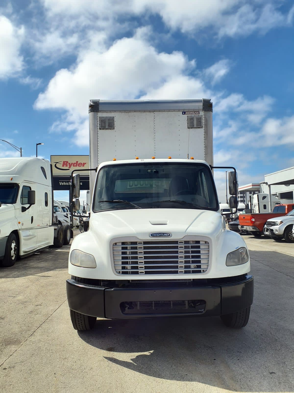 2020 Freightliner/Mercedes M2 106 294327
