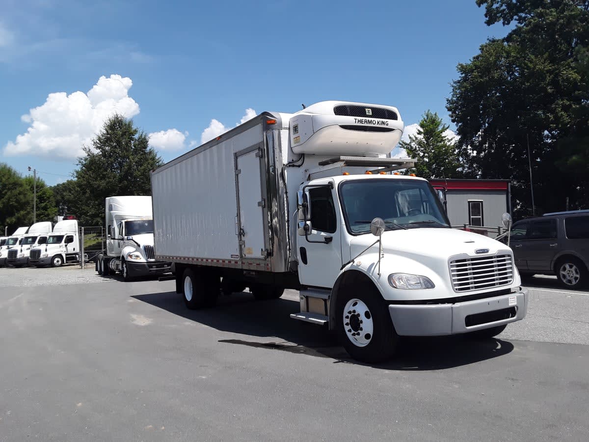 2020 Freightliner M2 106 in Charlotte, NC — photo 3