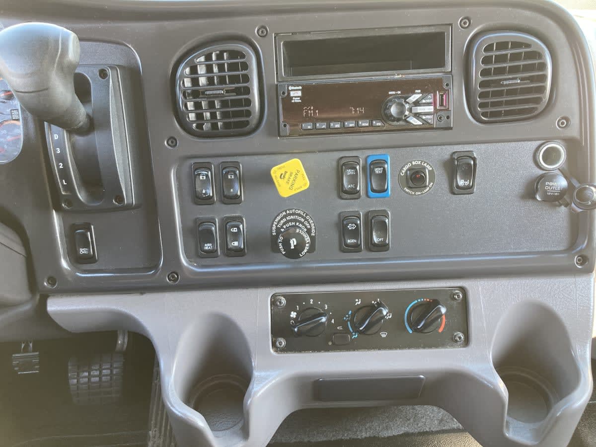 2021 Freightliner/Mercedes M2 106 294464