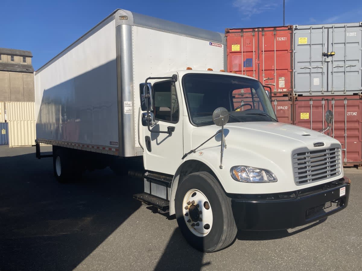 2021 Freightliner M2 106 in Springfield, MA — photo 3