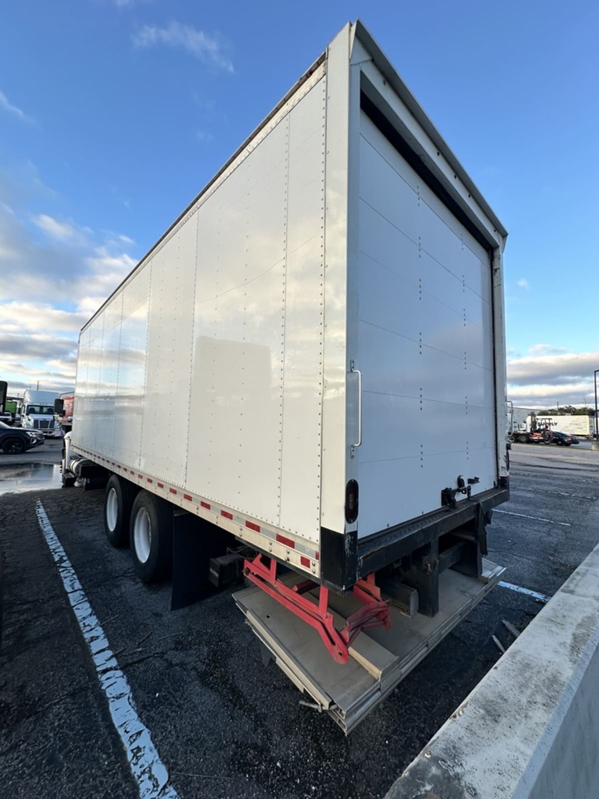 2021 Navistar International MV607 (6X4) 294472