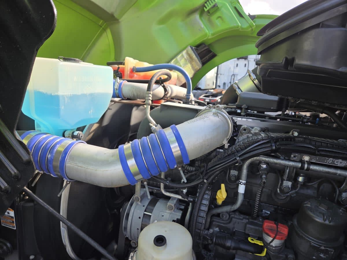 2020 Kenworth T680 - image 9