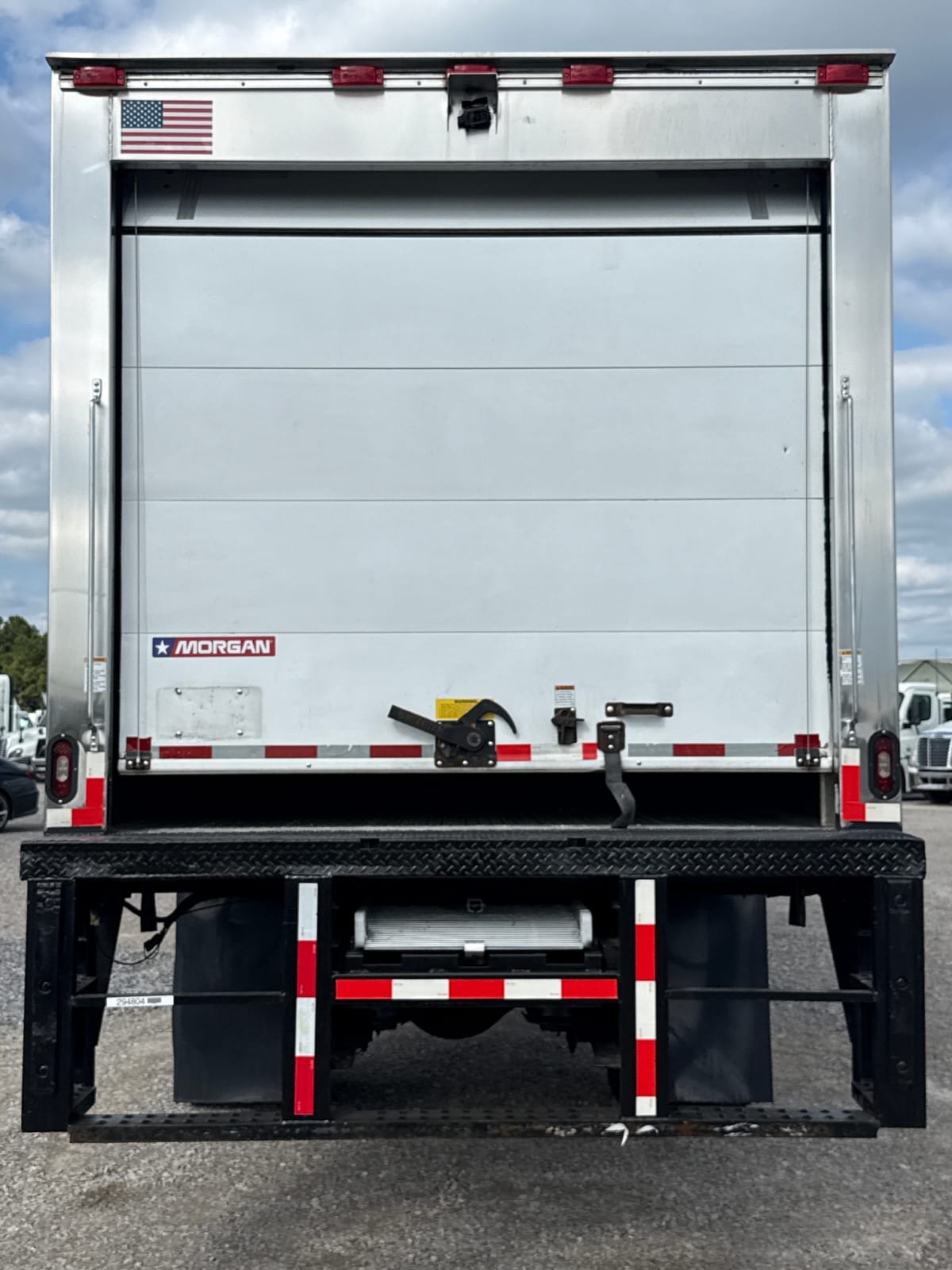 2020 Freightliner/Mercedes M2 106 294804