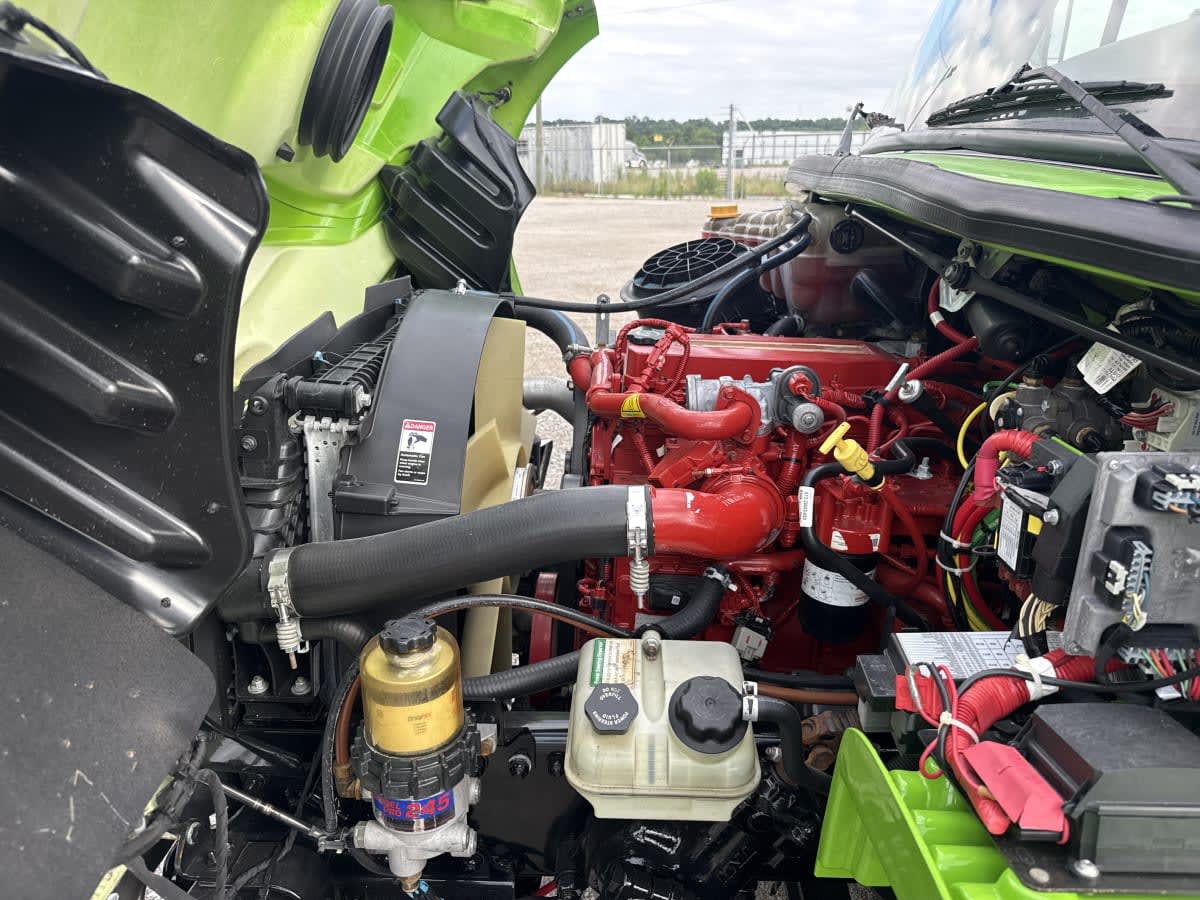 2020 Freightliner/Mercedes M2 106 294804