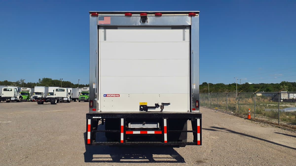 2020 Freightliner/Mercedes M2 106 294876