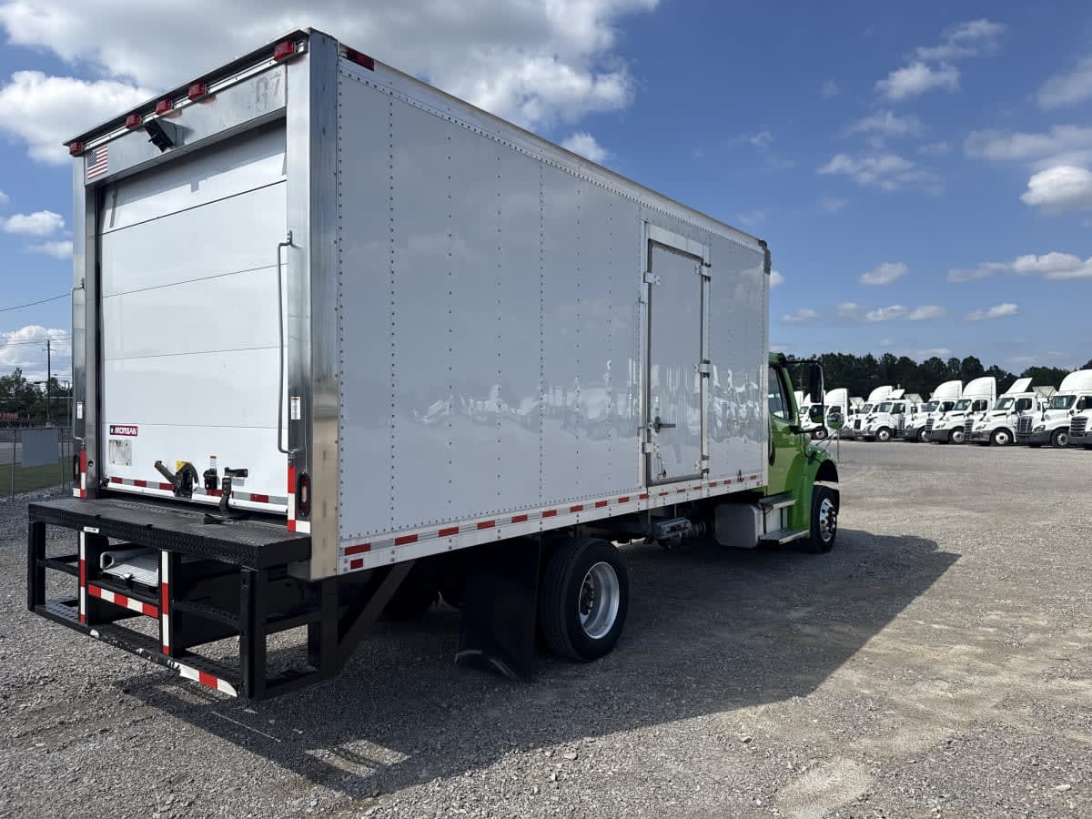 2020 Freightliner/Mercedes M2 106 294884