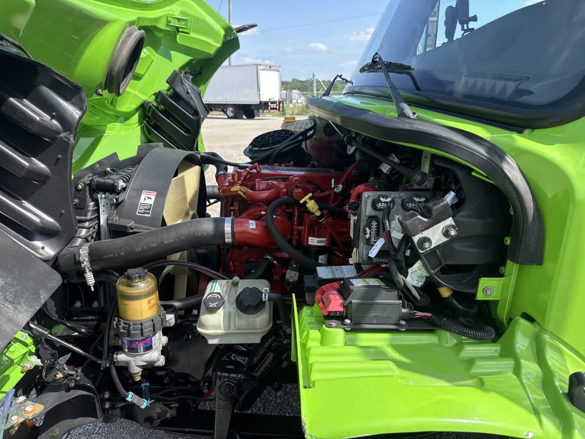 2020 Freightliner/Mercedes M2 106 294884