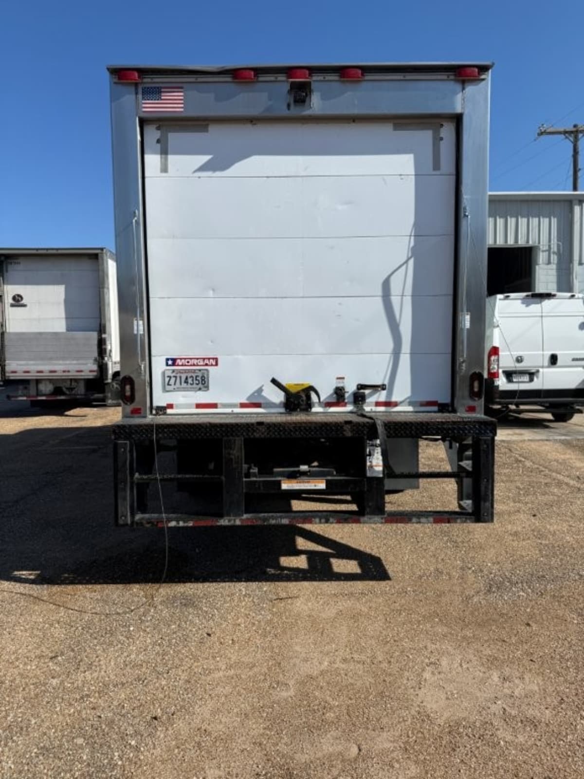 2020 Freightliner/Mercedes M2 106 294891