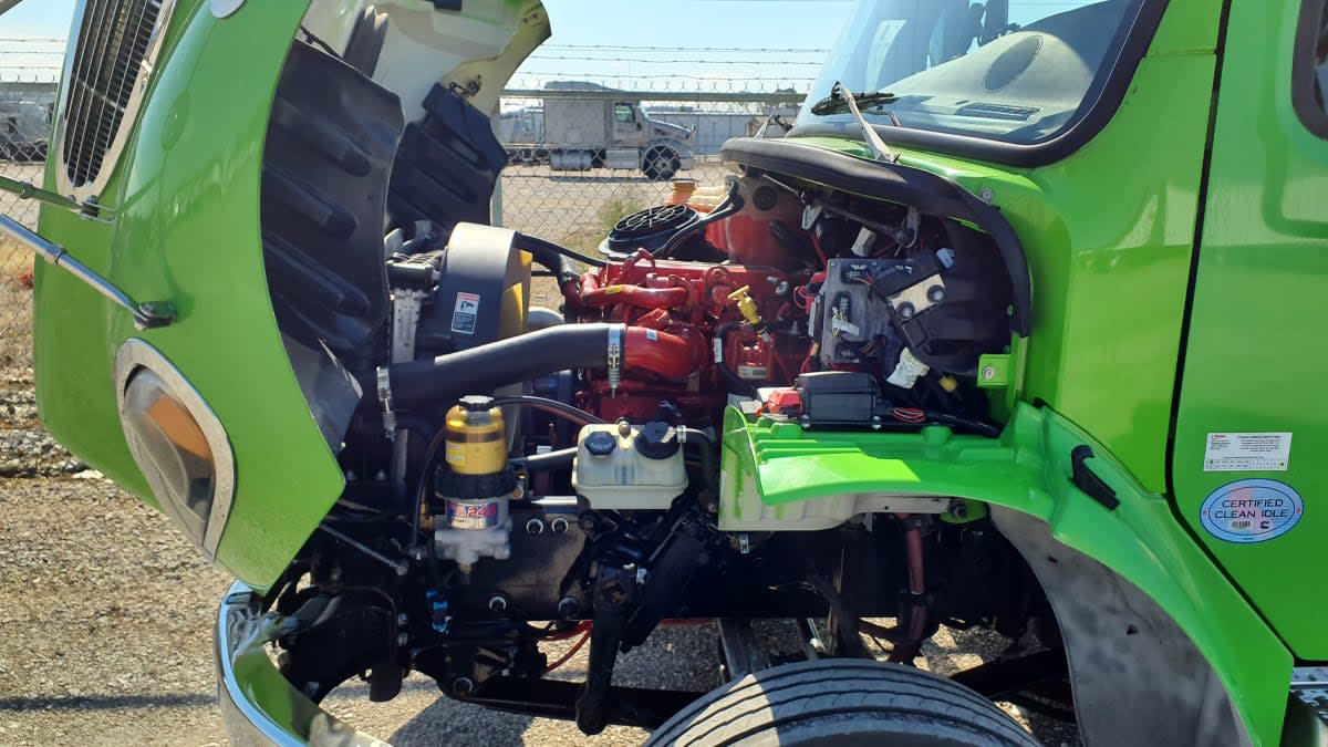 2020 Freightliner/Mercedes M2 106 294896