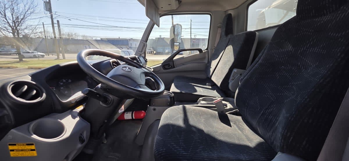 2020 Hino HINO 195 294947