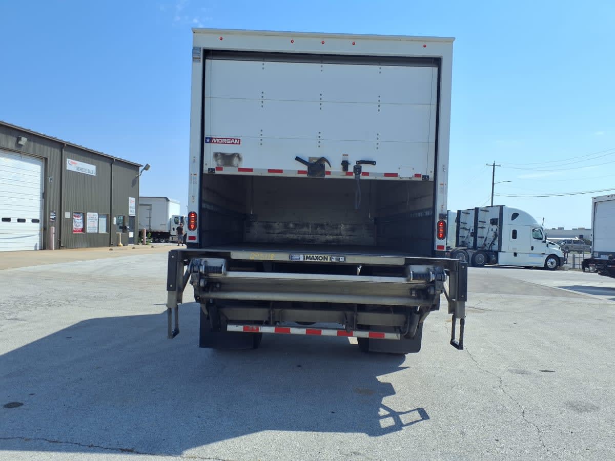 2021 Freightliner M2 106 295118