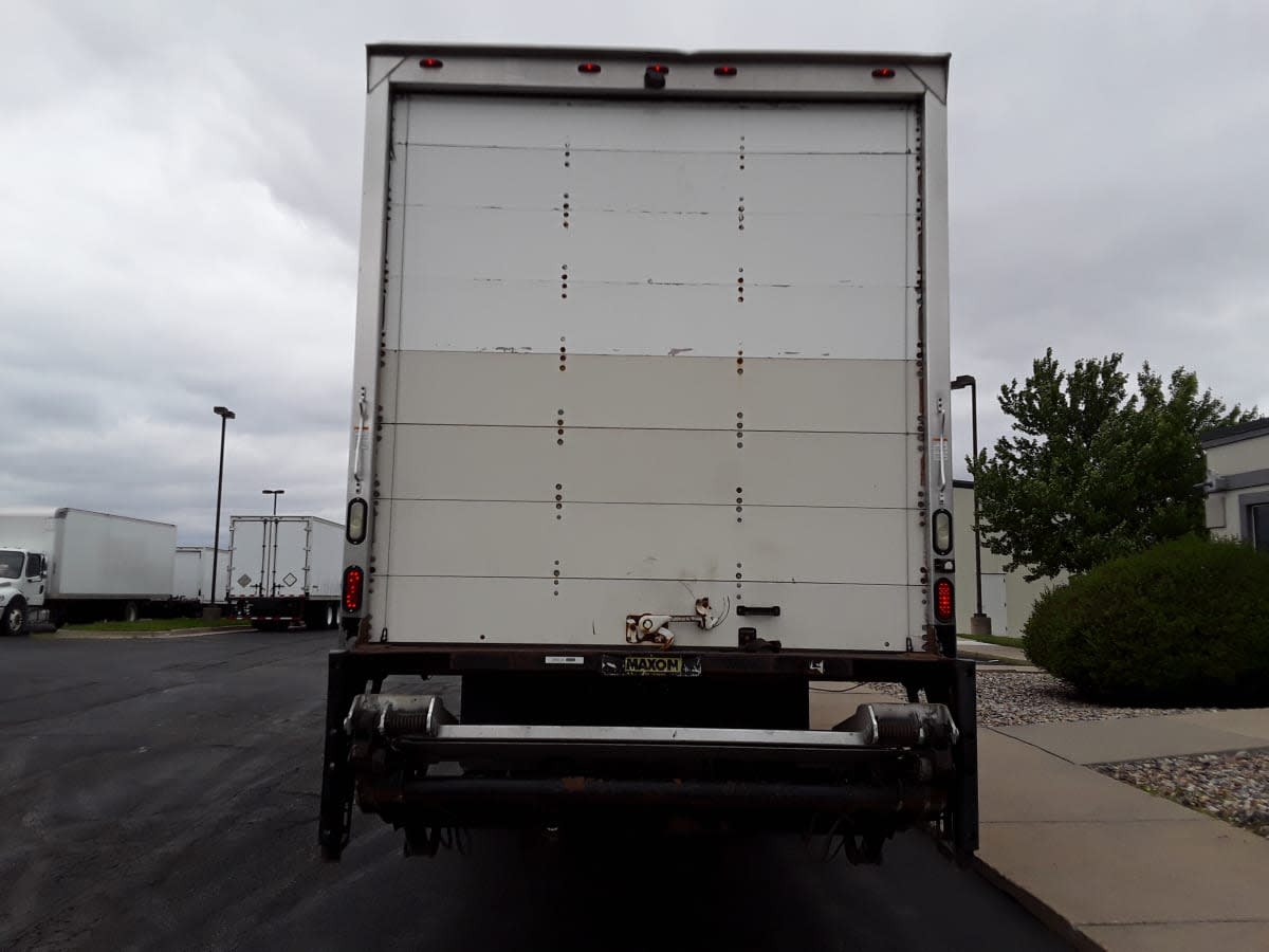 2021 Freightliner/Mercedes M2 106 295121