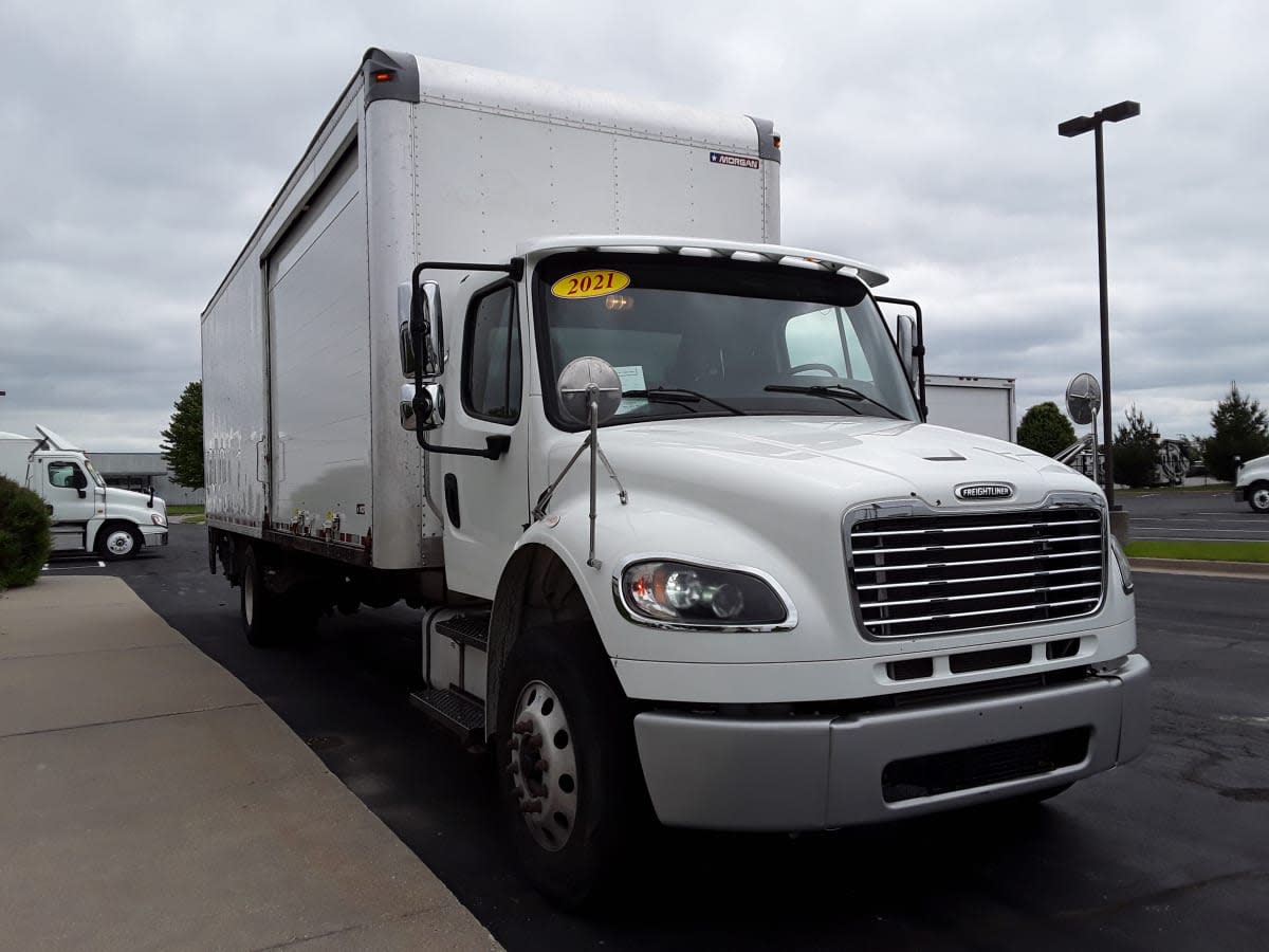 2021 Freightliner/Mercedes M2 106 295121