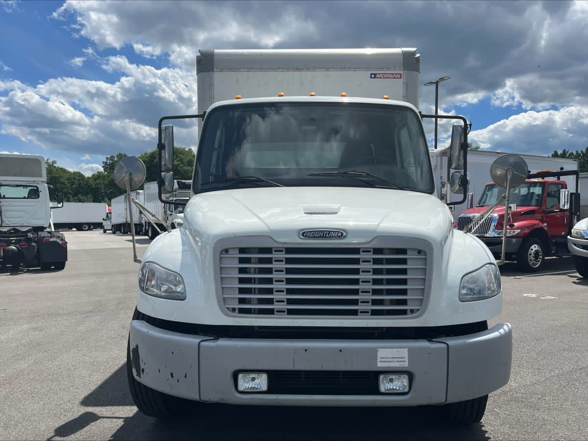 2021 Freightliner M2 106 in Beltsville, MD — photo 2