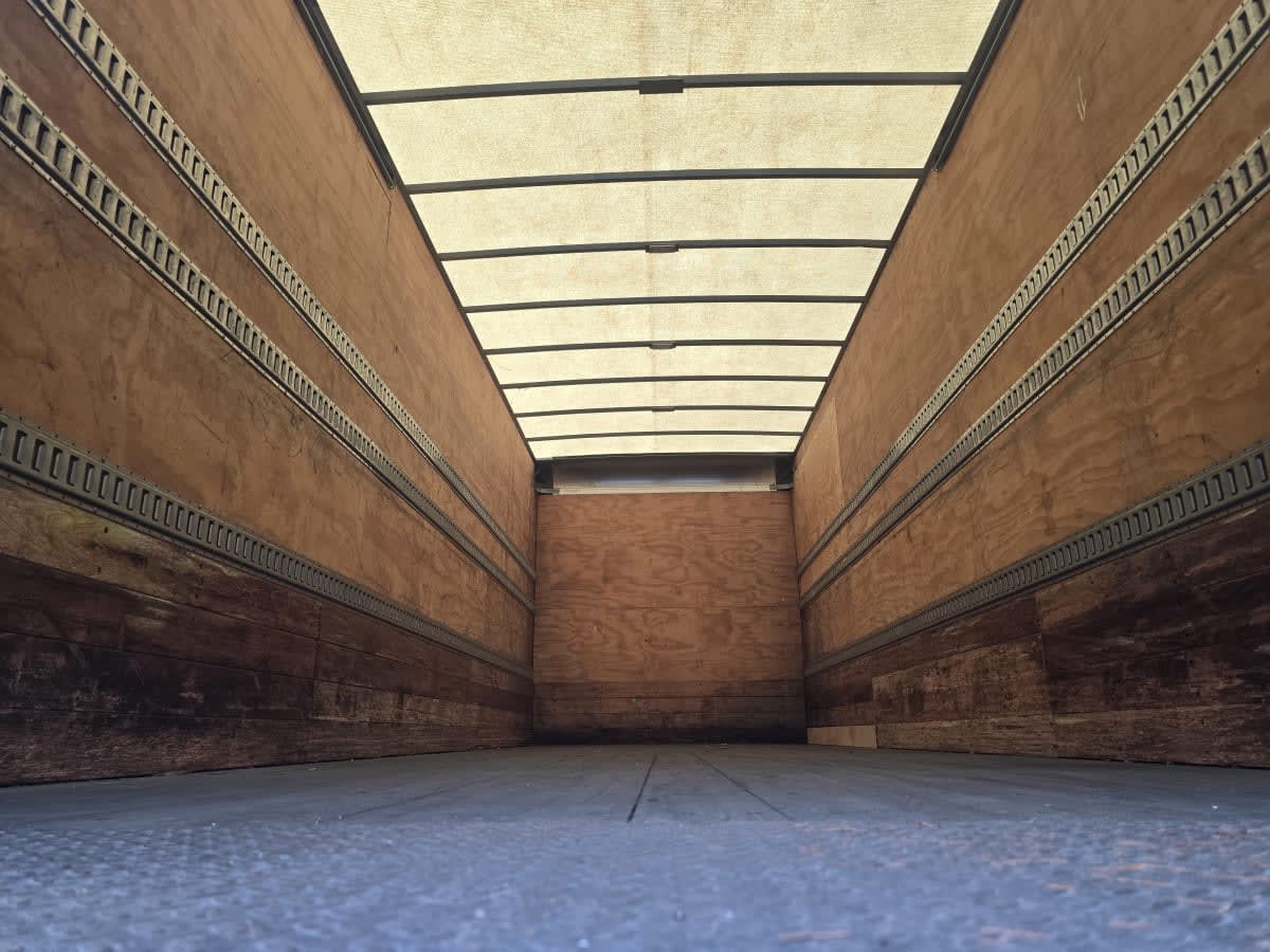 2021 Freightliner M2 106 in Tampa, FL — photo 8