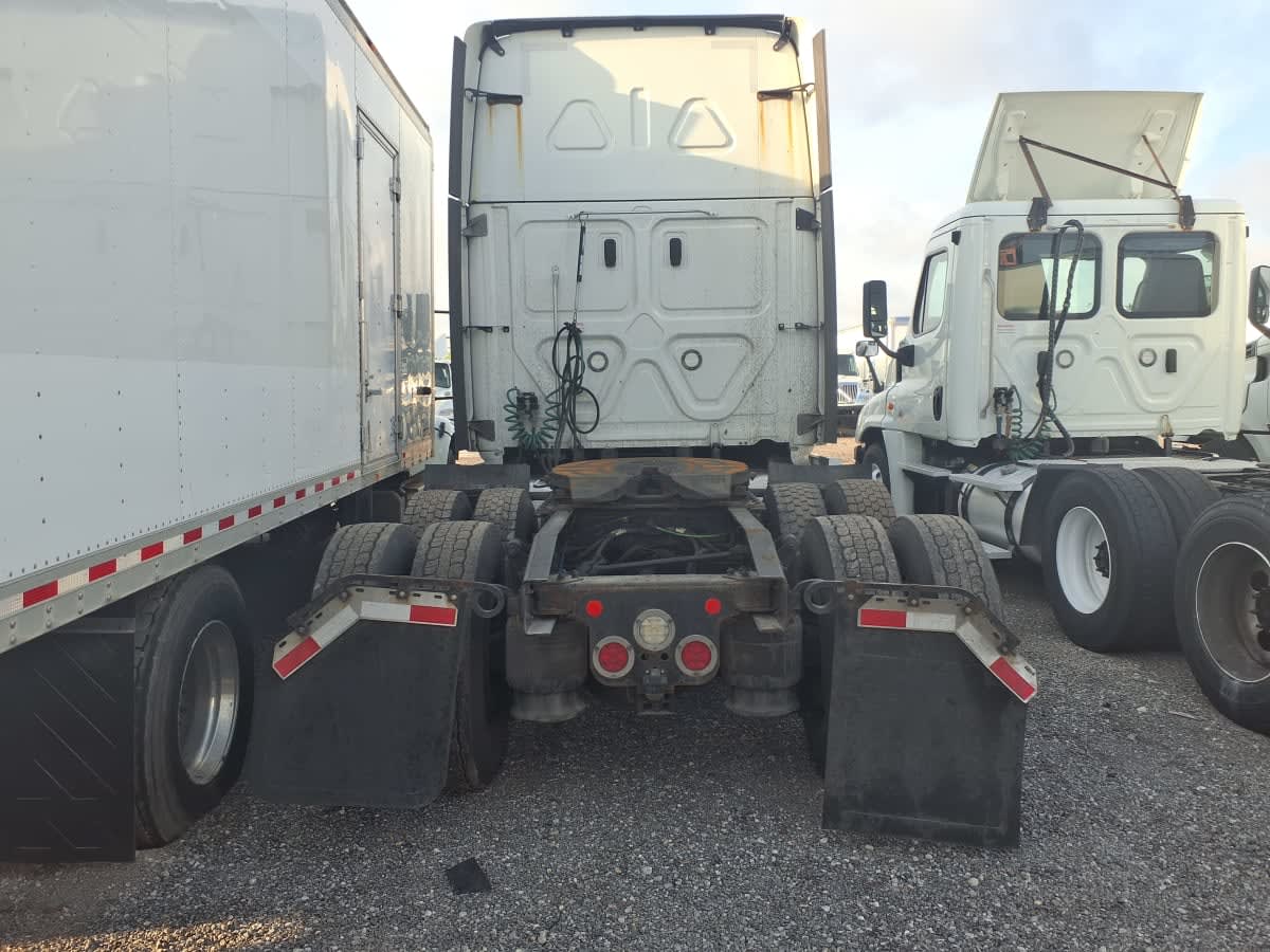 2021 Freightliner - image 5