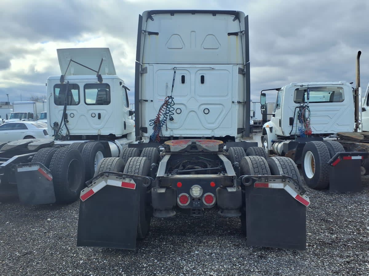 2021 Freightliner - image 5