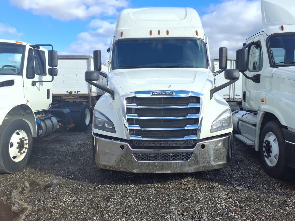 2021 Freightliner - image 2