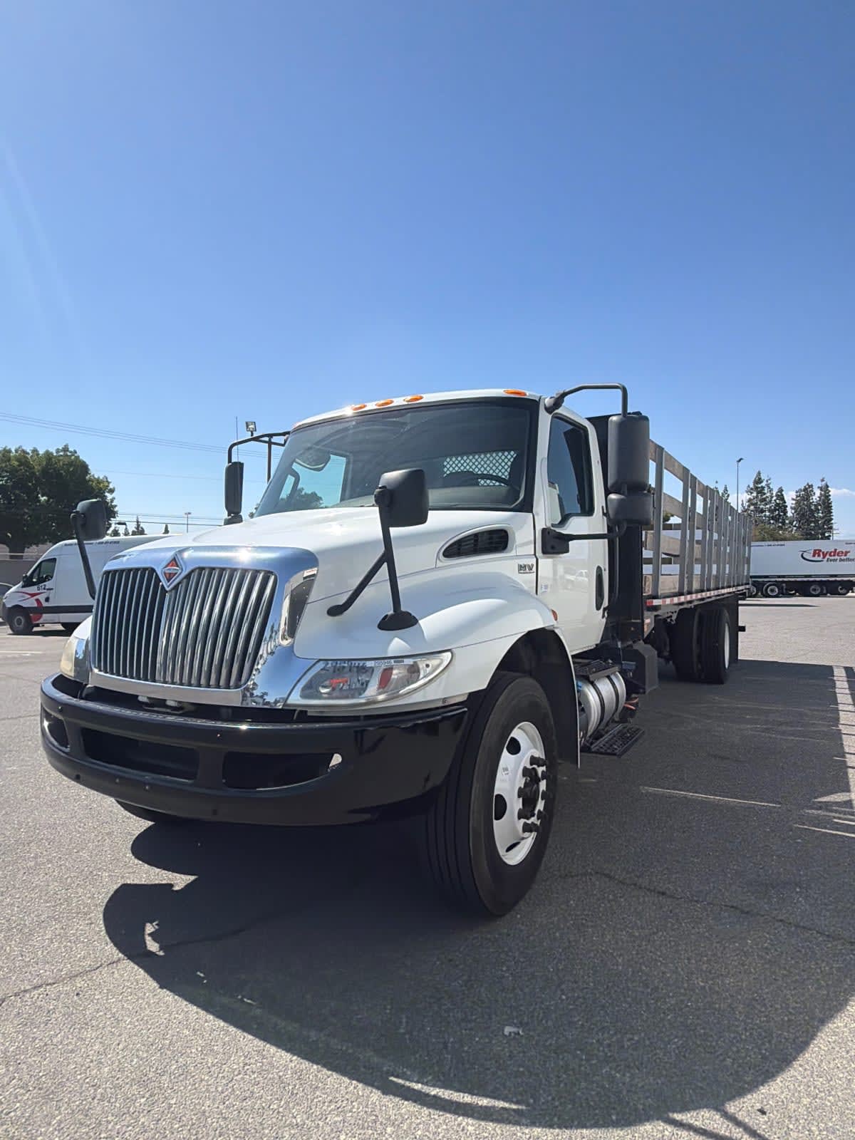 2021 Navistar International MV607 (4X2) 295946