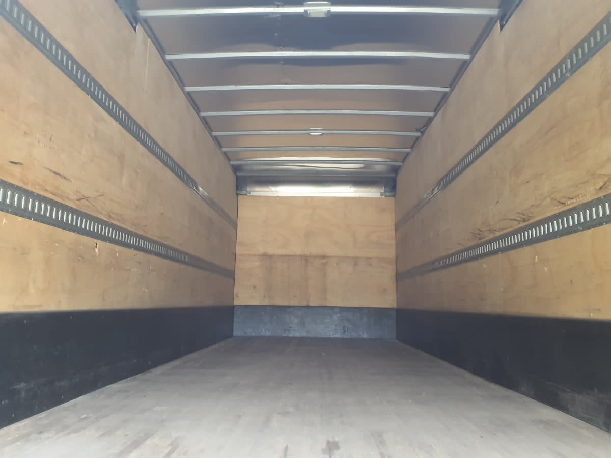 2021 Freightliner M2 106 296032