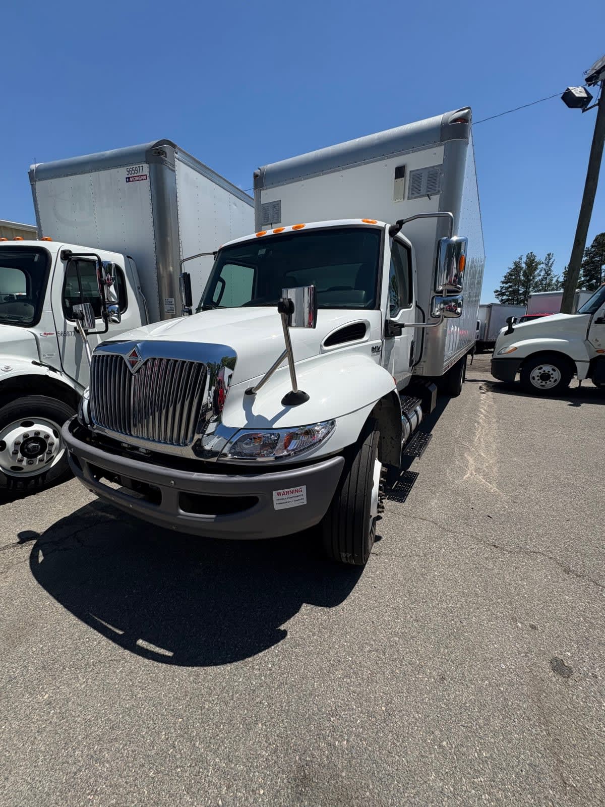 2021 Navistar International MV607 (4X2) 296035