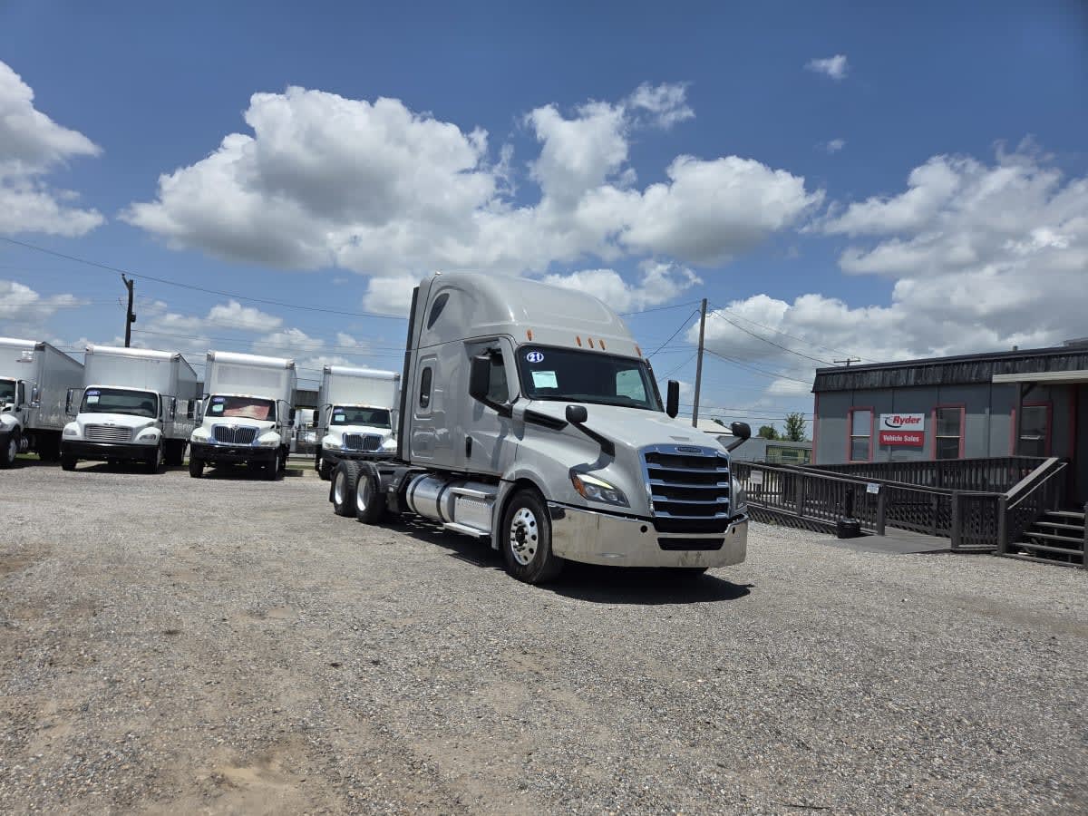 2021 Freightliner Cascadia in St. Rose, LA — photo 3