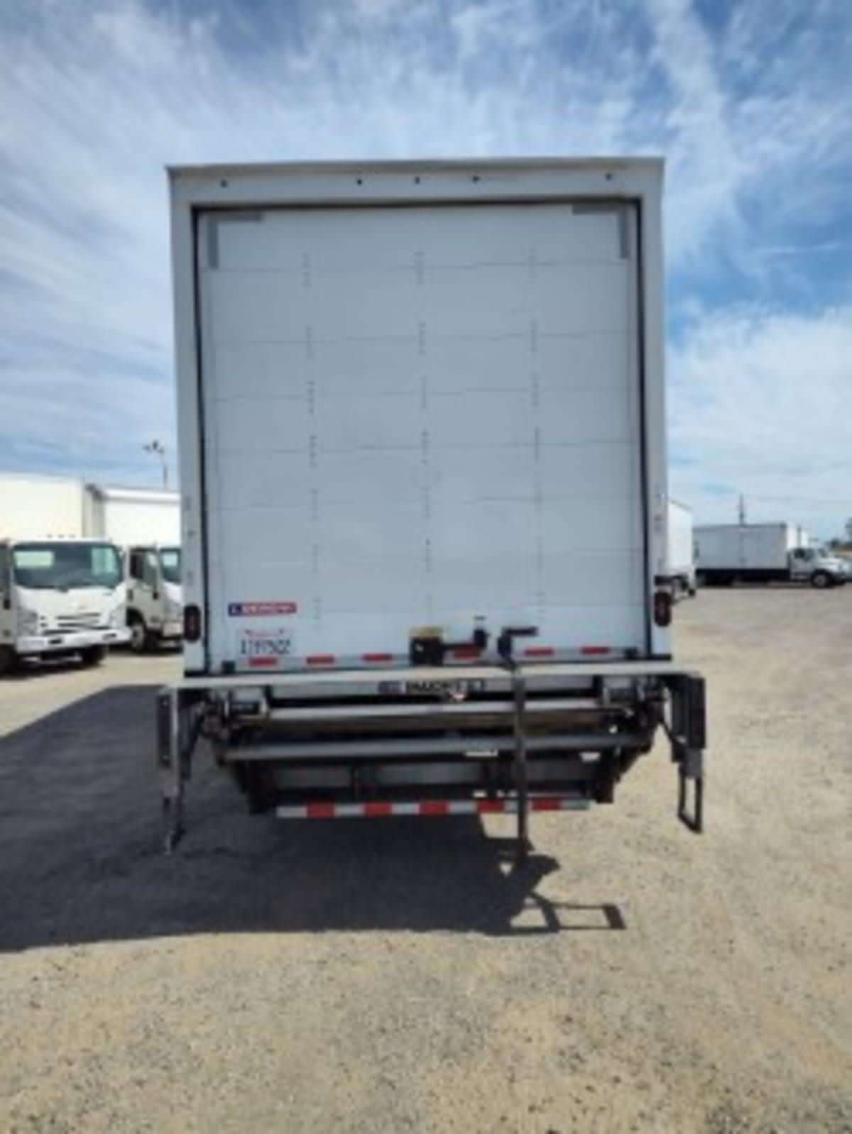 2021 Freightliner/Mercedes M2 106 296307