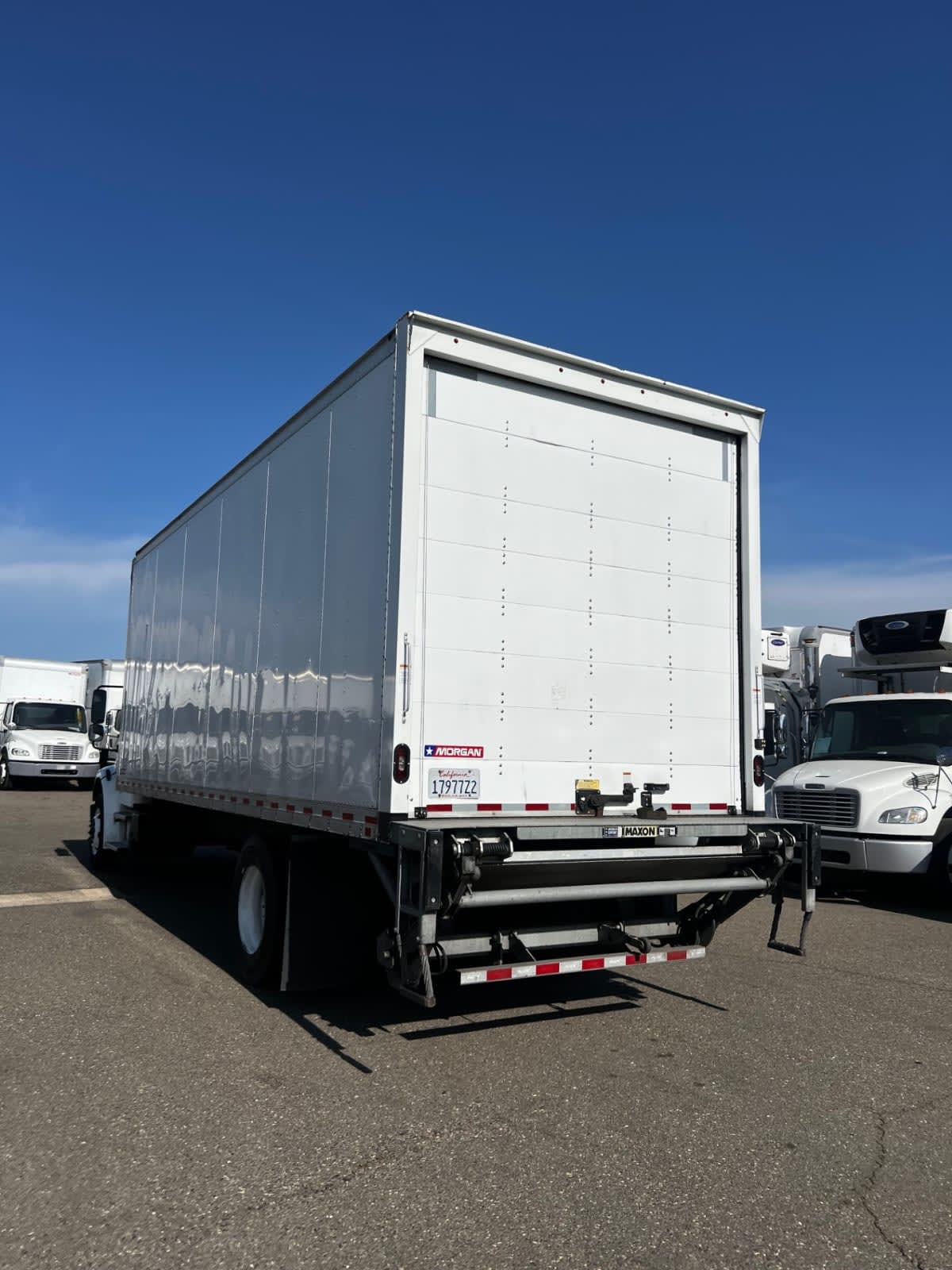 2021 Freightliner M2 106 296310