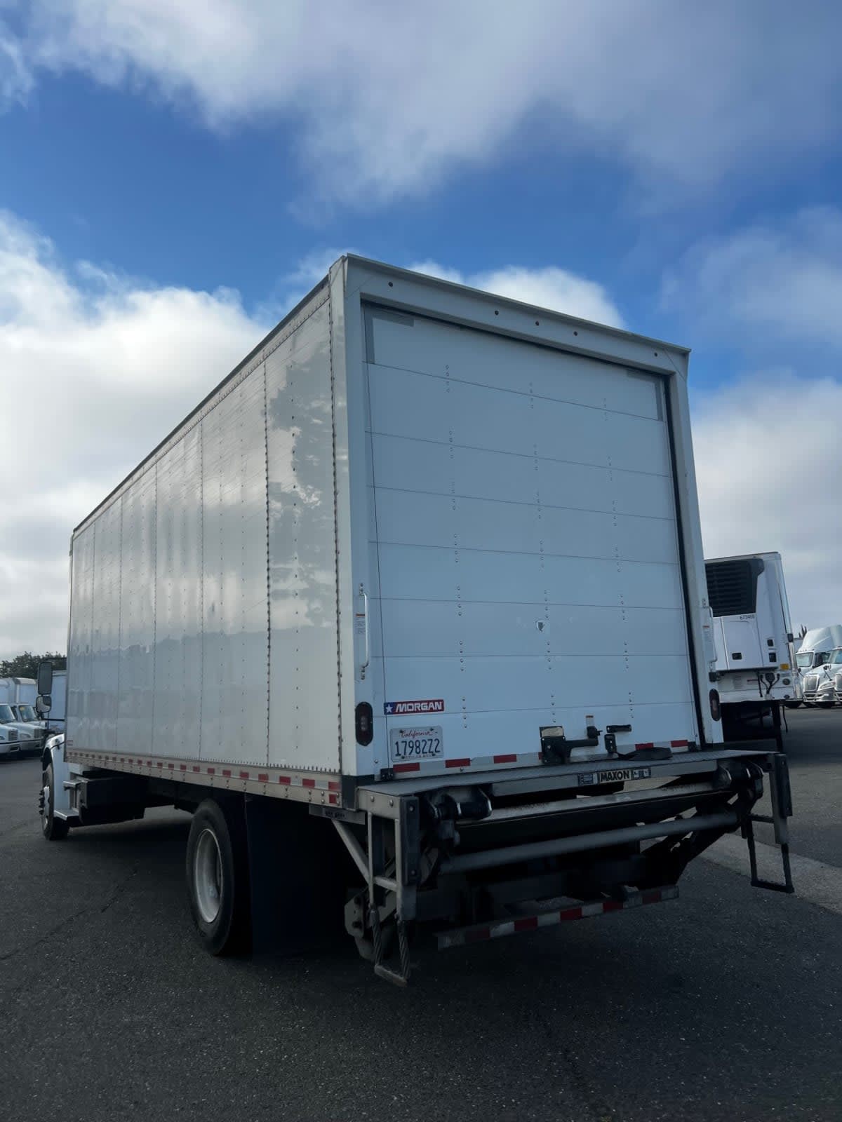 2021 Freightliner M2 106 296313