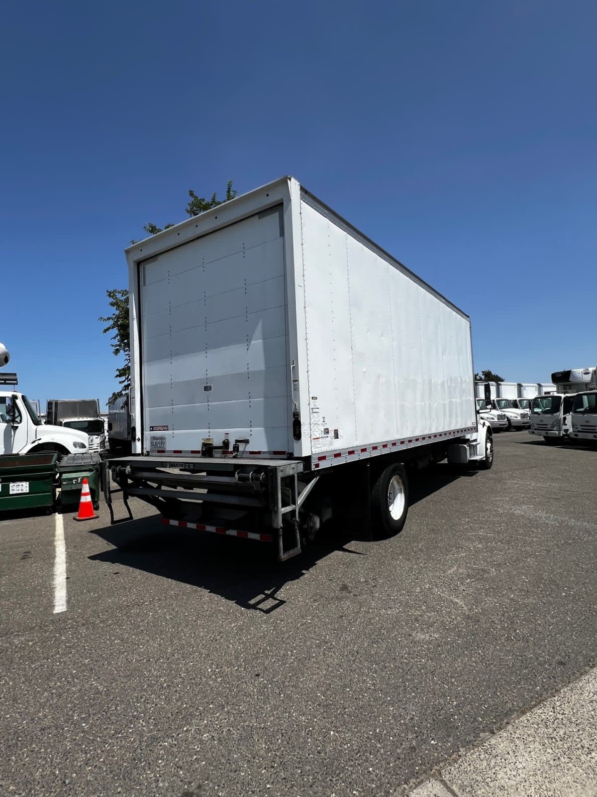2021 Freightliner M2 106 296315